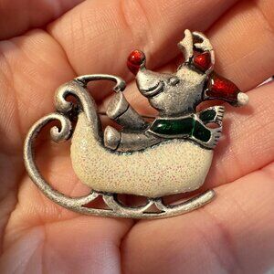 Vintage Christmas Mouse in Sleigh Brooch – Rocking Sleigh, Glitter Coat, Red San
